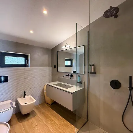 Giorgio By Halu! - Luxurious In Sane