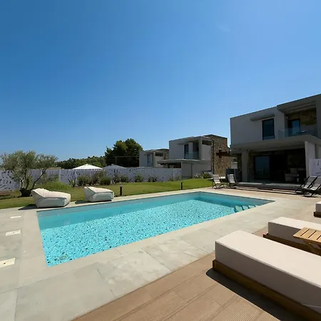 Giorgio By Halu! - Luxurious In Sane